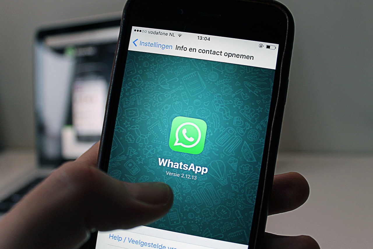 Reportan que Google pondrá fin al almacenamiento ilimitado para copias de seguridad de WhatsApp
