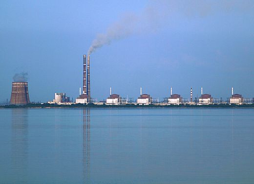 Tropas rusas acechan planta nuclear de Zaporizhzhia