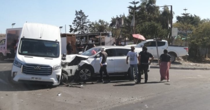 Senadora Yasna Provoste sufre accidente automovilístico en Vallenar