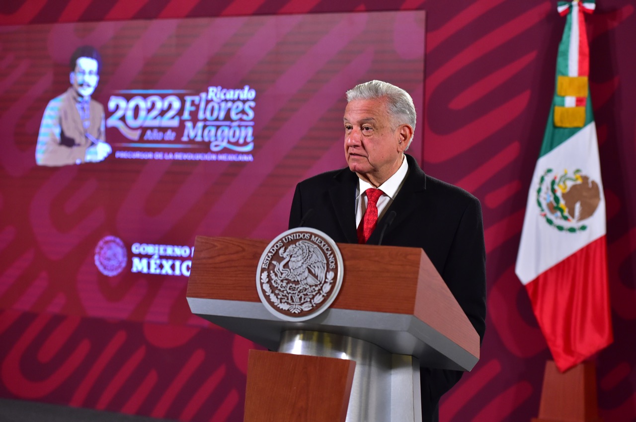 Presidente afirma que hay infiltrados en las movilizaciones de los normalistas de Ayotzinapa