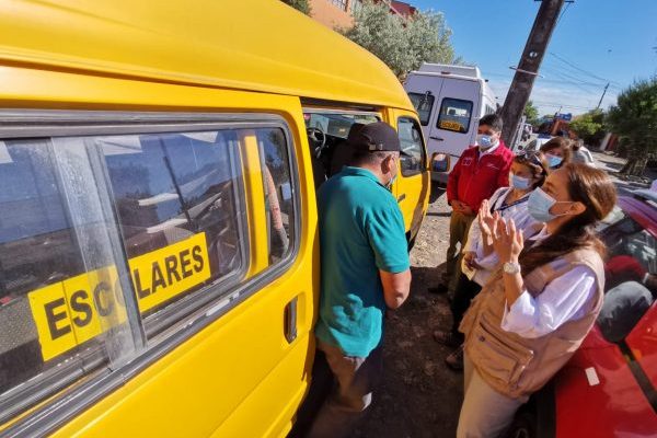 Gremio de transporte escolar estima que hasta un 20% de los conductores dejaron la actividad desde 2020