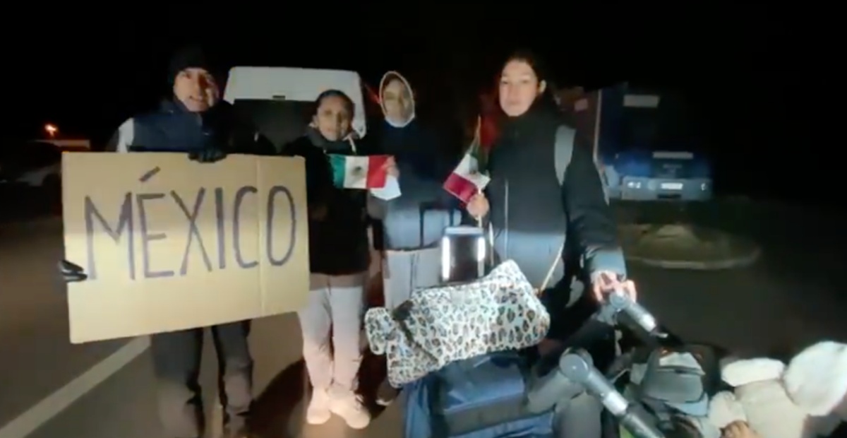 Mexicanos saliendo de Ucrania