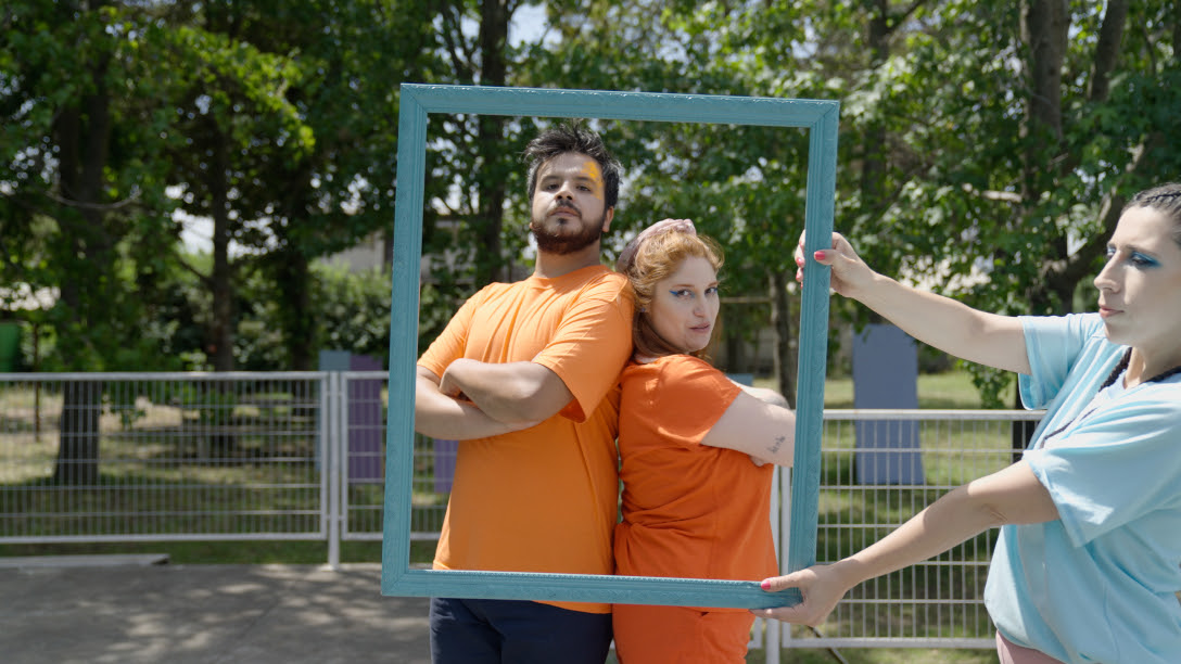 Donki Bit nos llena de color con nuevo videoclip en la ruta a su LP