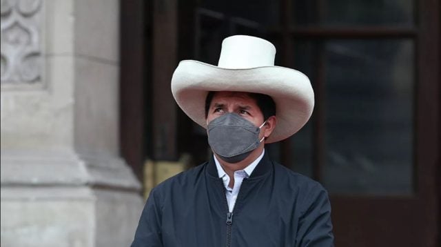 Presidente de Perú denuncia intentos de golpe de Estado