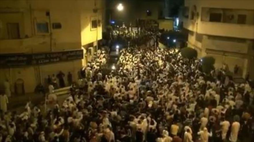 Pueblo en las calles: Una enorme multitud participa en funeral de ejecutados por Arabia Saudí