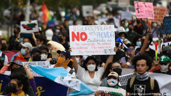 Protestan en Guatemala ley que limita derechos de las personas LGBTIQ+