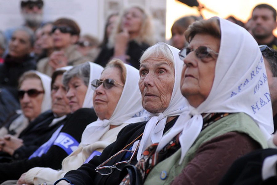 Abuelas de Plaza de Mayo exigen prisión efectiva para genocidas