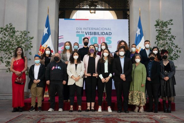 Gobierno creará mesa de trabajo para promover políticas públicas sobre igualdad de derechos y libertades de la comunidad trans