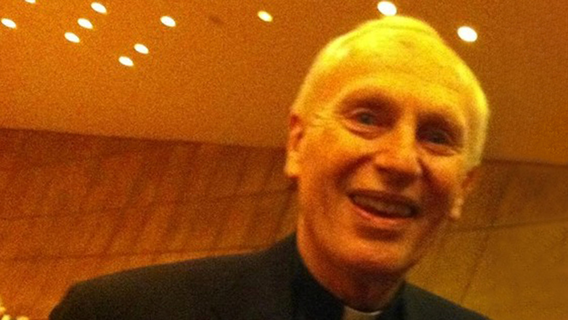 Exobispo católico de EE.UU. admite que encubrió durante décadas abusos sexuales cometidos por sacerdotes