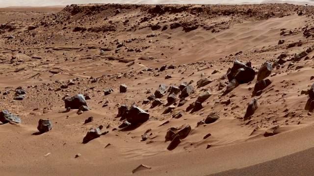 Róver chino capta imágenes de rocas en Marte con marcas de lo que parece erosión eólica