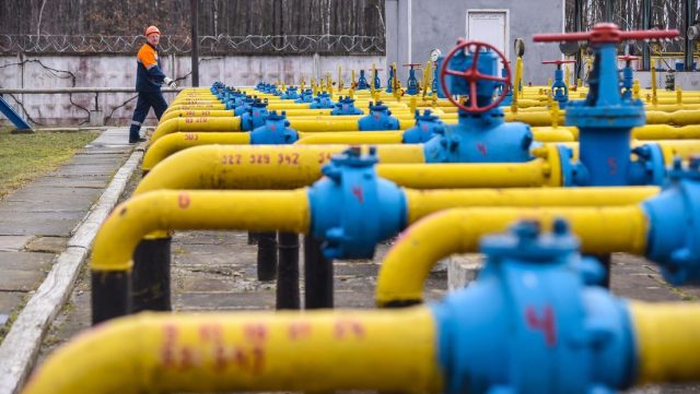 Gazprom afirma que sigue suministrando gas de forma regular a Europa a través de Ucrania