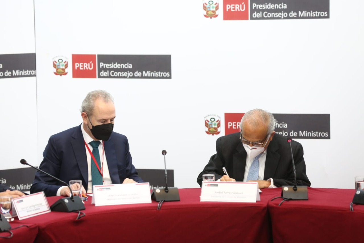 Perú logra acuerdo para que Repsol pague indemnización a afectados por derrame de crudo