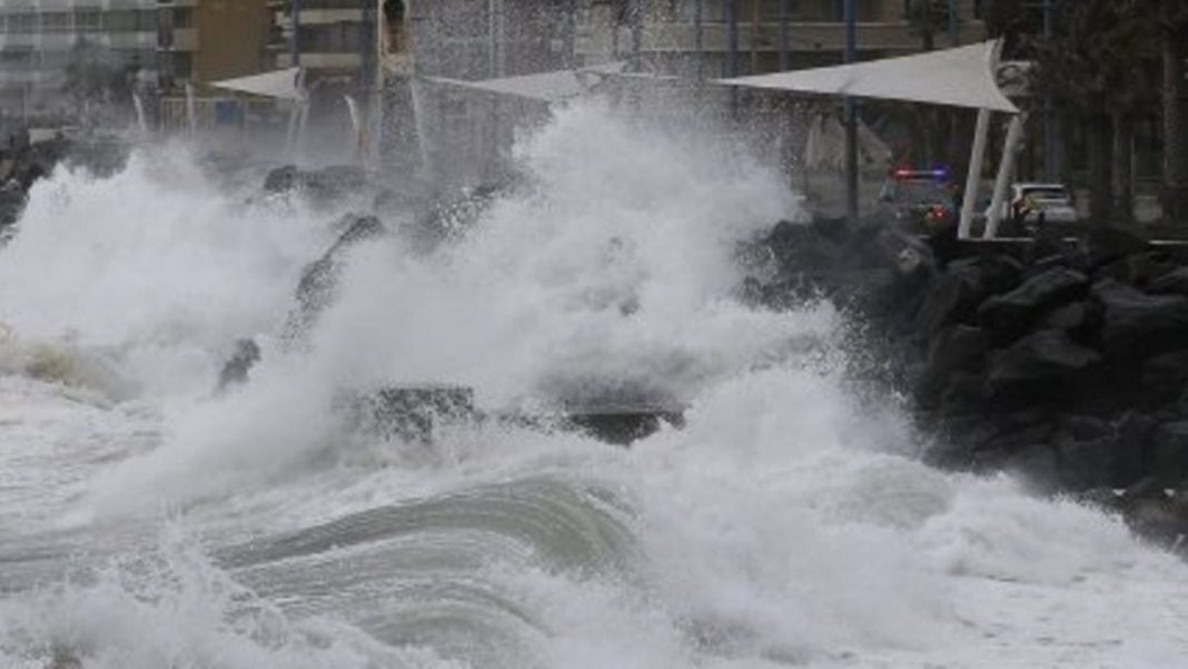Investigadores de la U. de Chile advierten sobre peligro de tsunamis en la zona Central