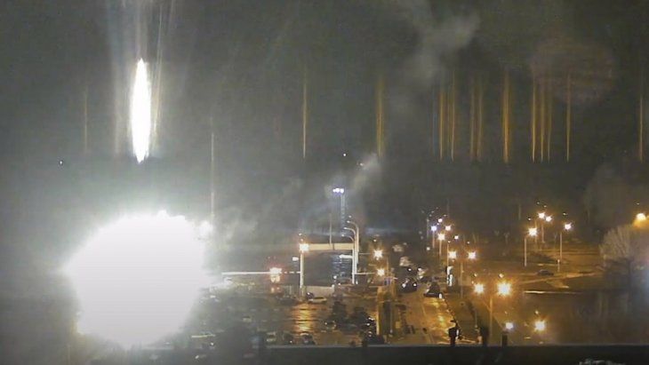 Rusia ataca mayor planta nuclear de Europa en Zaporiyia