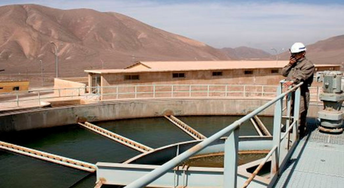 Segundo Tribunal Ambiental confirmó multas de $1.000 millones aplicadas a Aguas Antofagasta por derrames de aguas servidas al mar