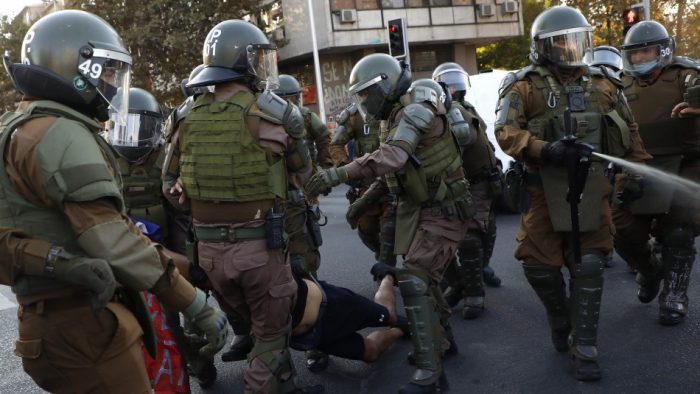 Interponen primera querella por abuso policial durante el nuevo gobierno
