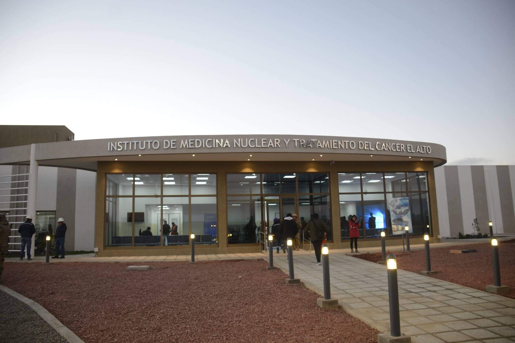 Instituto de Medicina Nuclear boliviano marca un hito en atención de salud en el continente americano