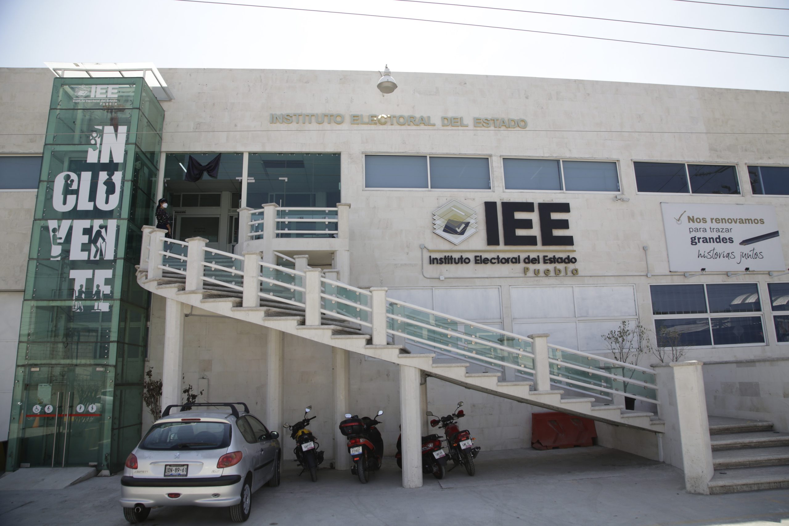 INE aprueba a más de 40 candidatas para la presidencia del IEE de Puebla