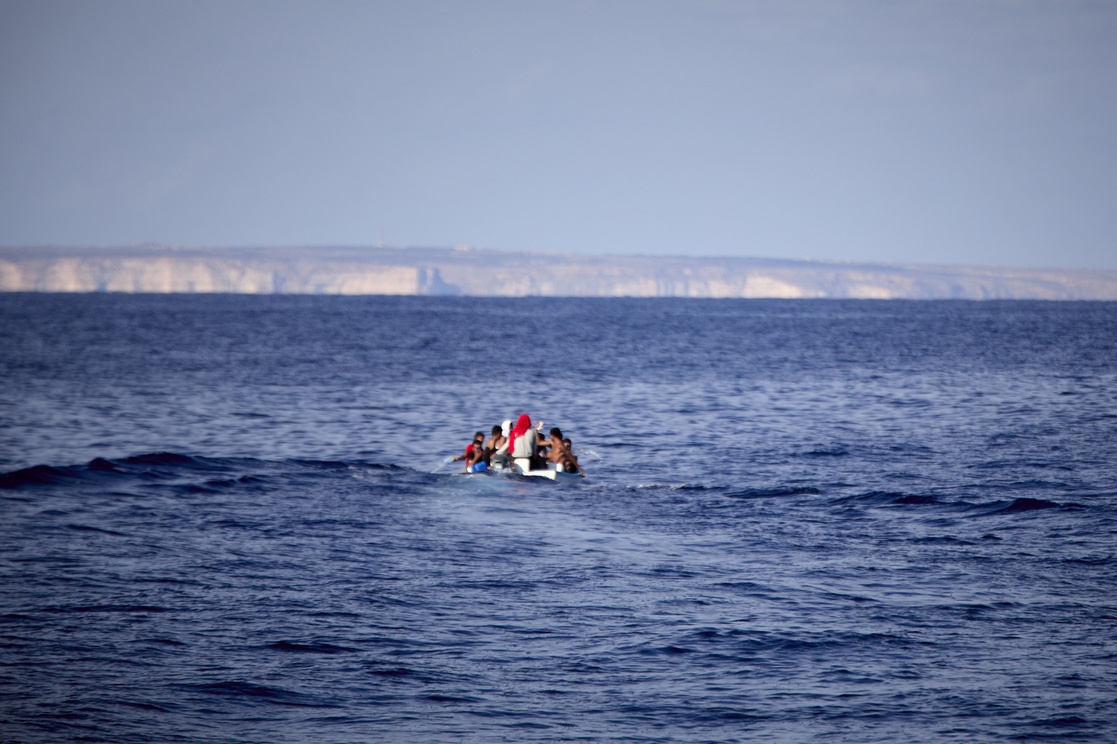 Fueron arrojados al mar cuerpos de 17 migrantes que intentaban llegar a Europa
