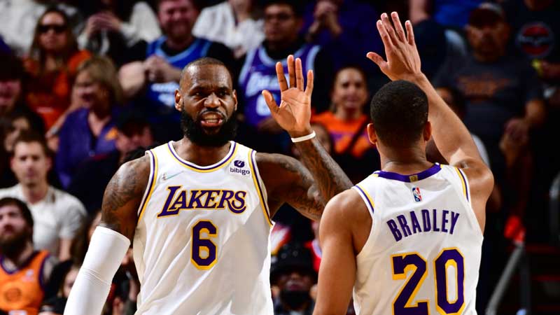 LeBron James celebra otro hito dentro del baloncesto de la NBA