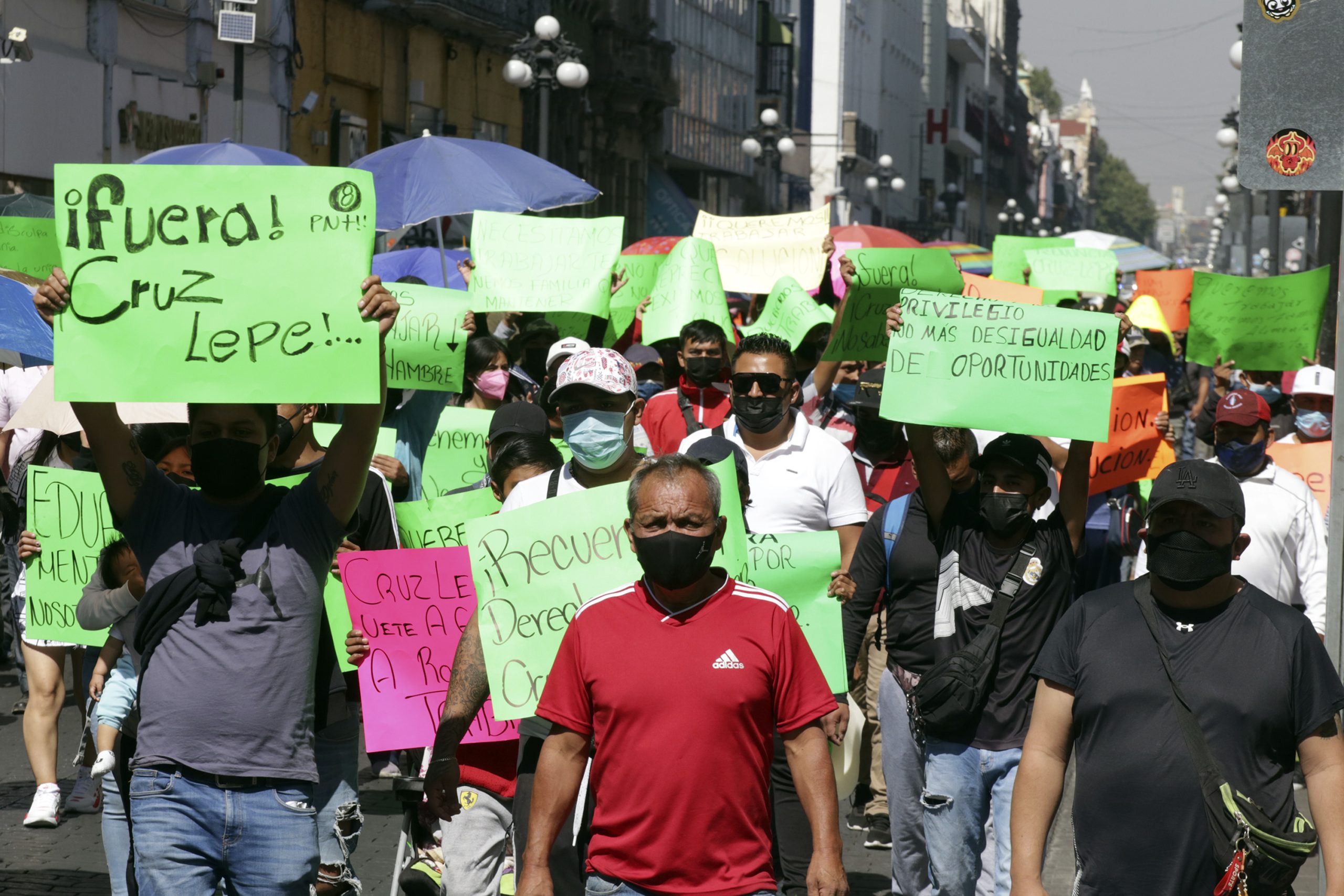 Ambulantes seguirán protestando contra retiro; falla diálogo con Segom