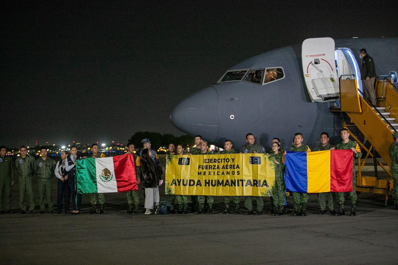 Llegan connacionales a México desde Ucrania