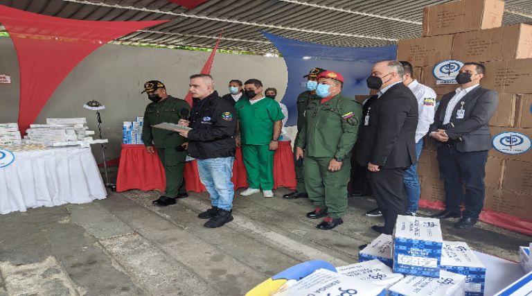 MP entregó dotación a hospitales militares