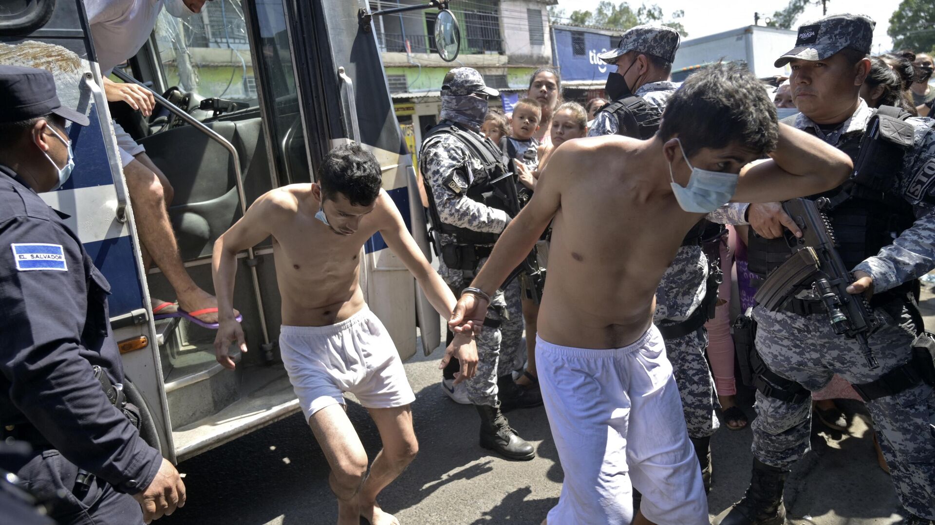 Unicef cuestiona arresto de menores durante redadas en El Salvador