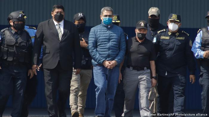 Extraditado expresidente Juan Orlando Hernández a EE.UU. por narcotráfico