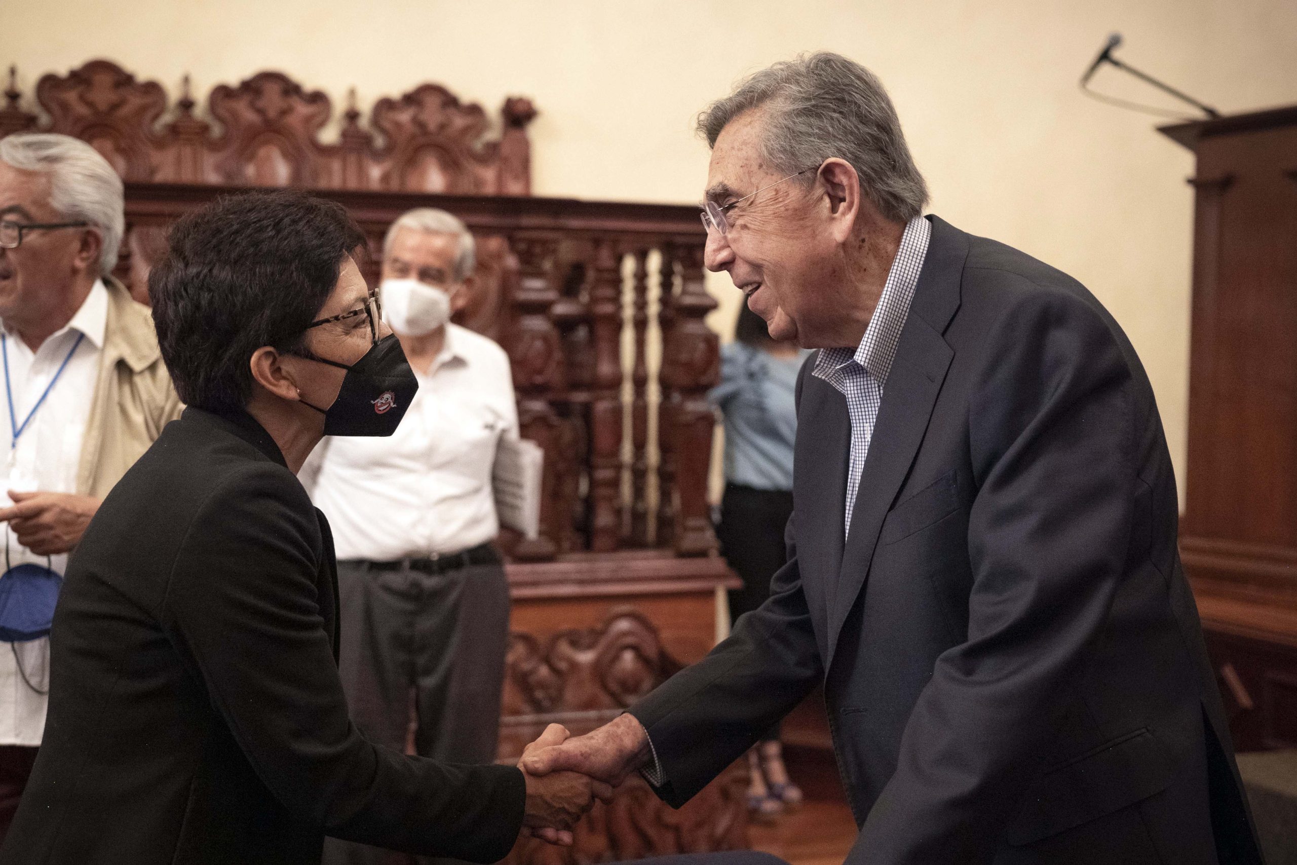 Presenta Cuauhtémoc Cárdenas su libro “Por una democracia progresista” en la Fenali 2022