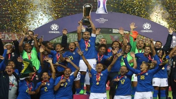 Celebran sorteo de la Copa América femenina de fútbol de Colombia
