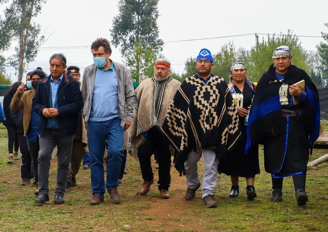Ministro de Agricultura lidera encuentro con distintas organizaciones y comunidades mapuche en La Araucanía