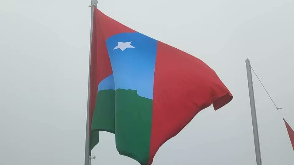 Izaron en el Parque Nacional Waraira Repano la nueva bandera de Caracas