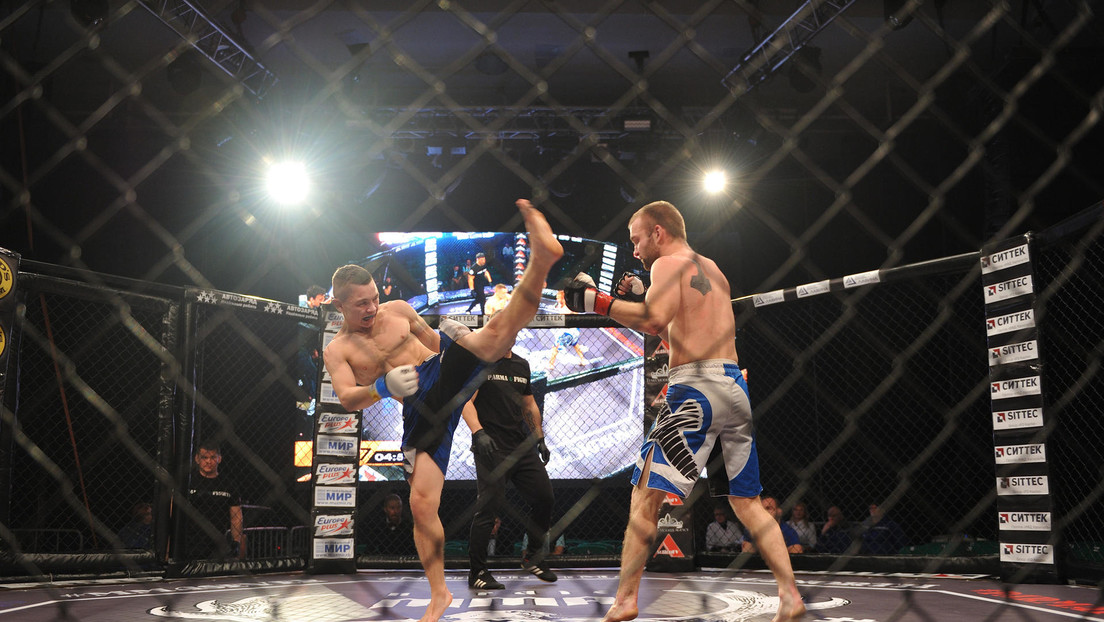 (Video) «Nocaut del año»: luchador de MMA derrota a su oponente con una increíble patada giratoria