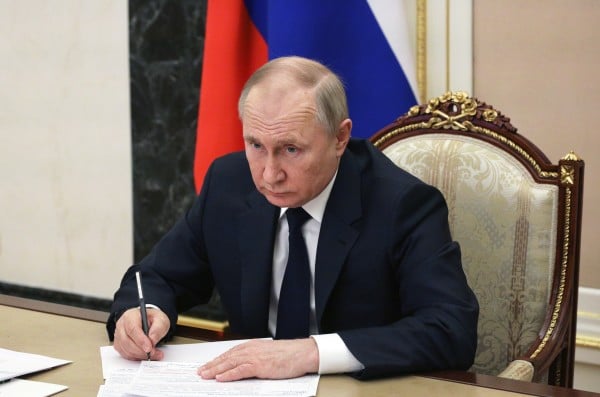 Putin: se puede decir con seguridad que la política de sanciones contra Rusia ha fracasado