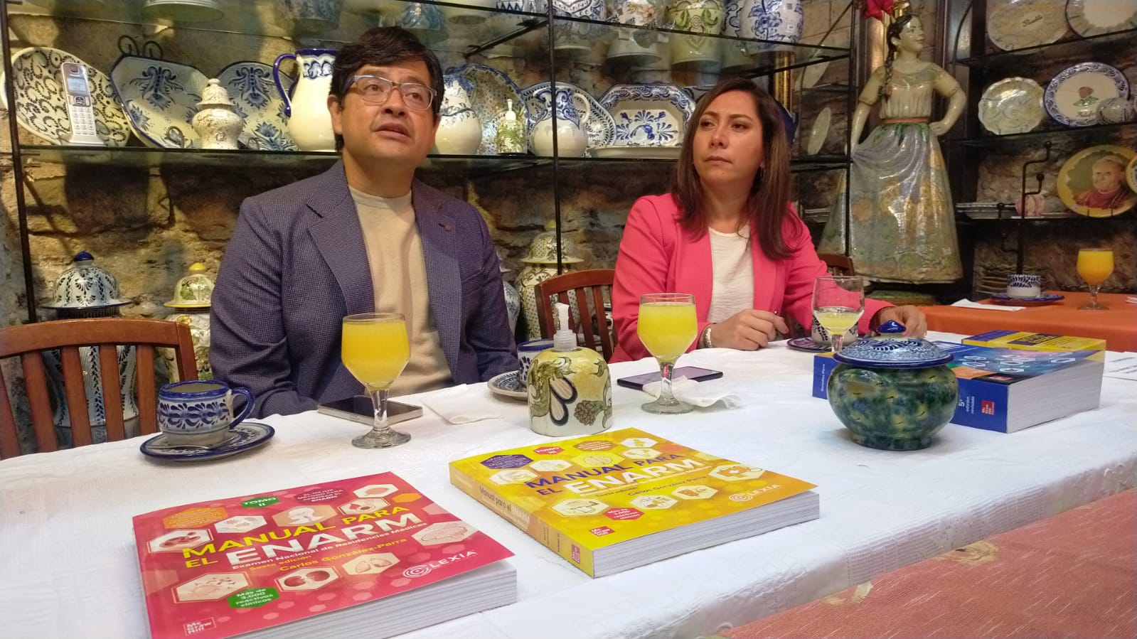 Presentan la sexta edición del manual para el ENARM en Puebla