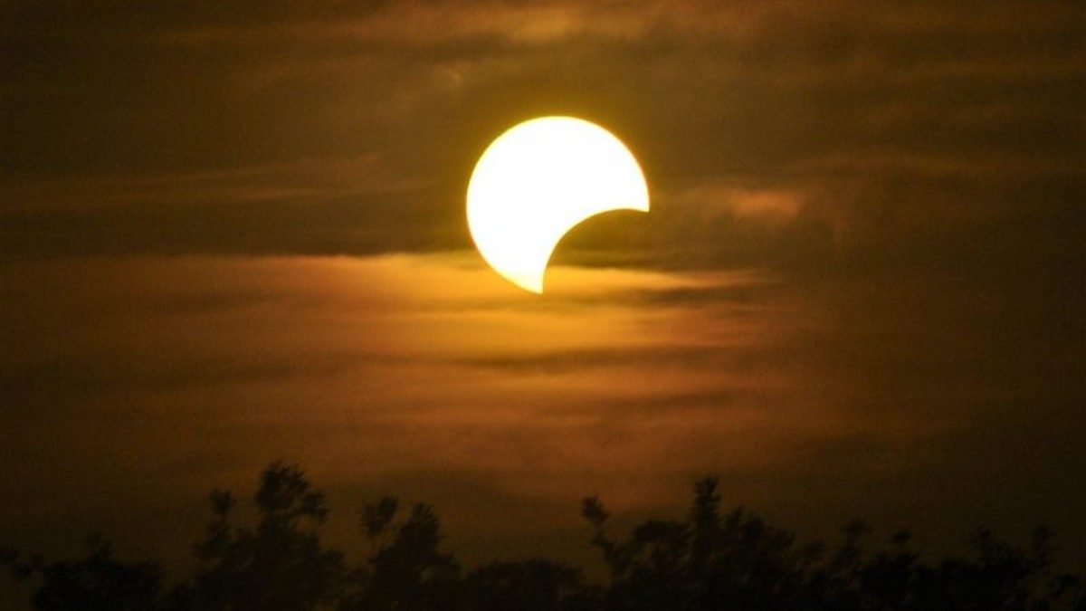 Dónde y cómo ver el eclipse solar del próximo 30 de abril