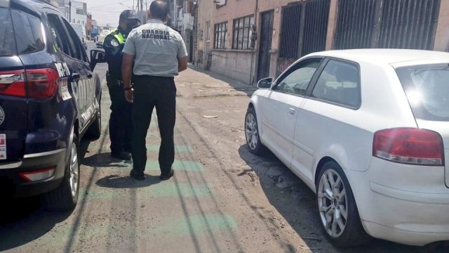 Tránsitos municipales golpeados en vídeo deberán levantar denuncia: Miguel Barbosa