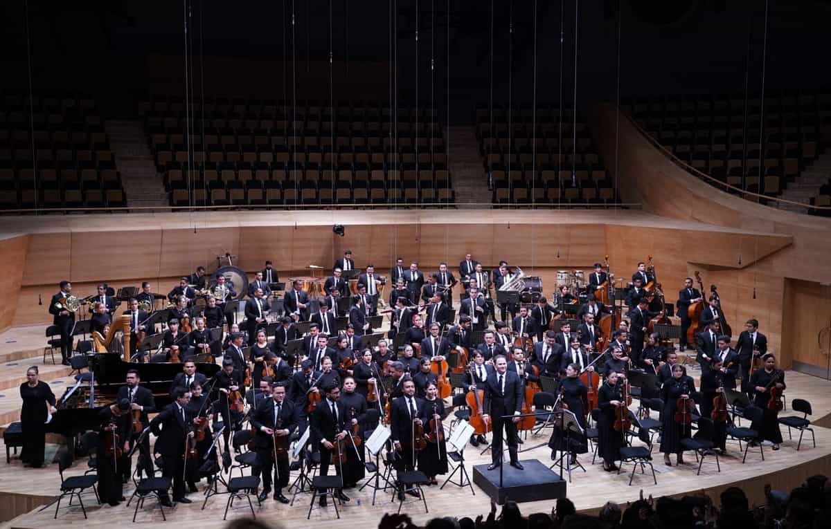 La Orquesta Sinfónica Simón Bolívar se lució y cautivó al público con sus conciertos de Turquía