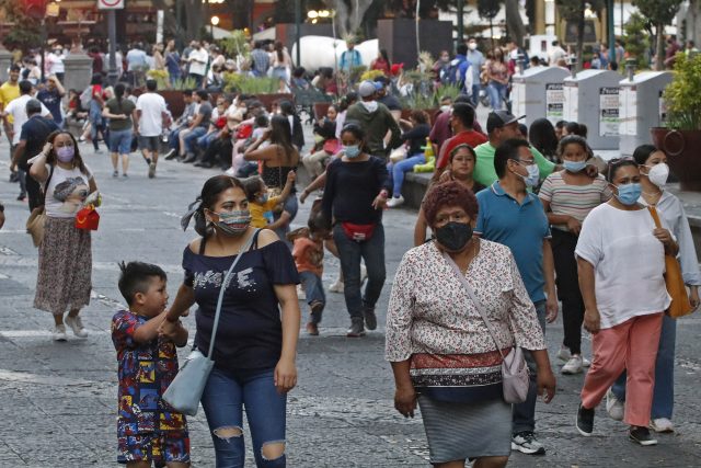 Previo a la procesión del Viernes Santo, creyentes se realizan pruebas covid