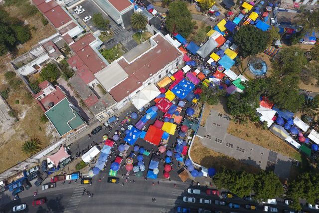 Responden poblanos a reapertura del Calvario; vendedores temen bajas ventas