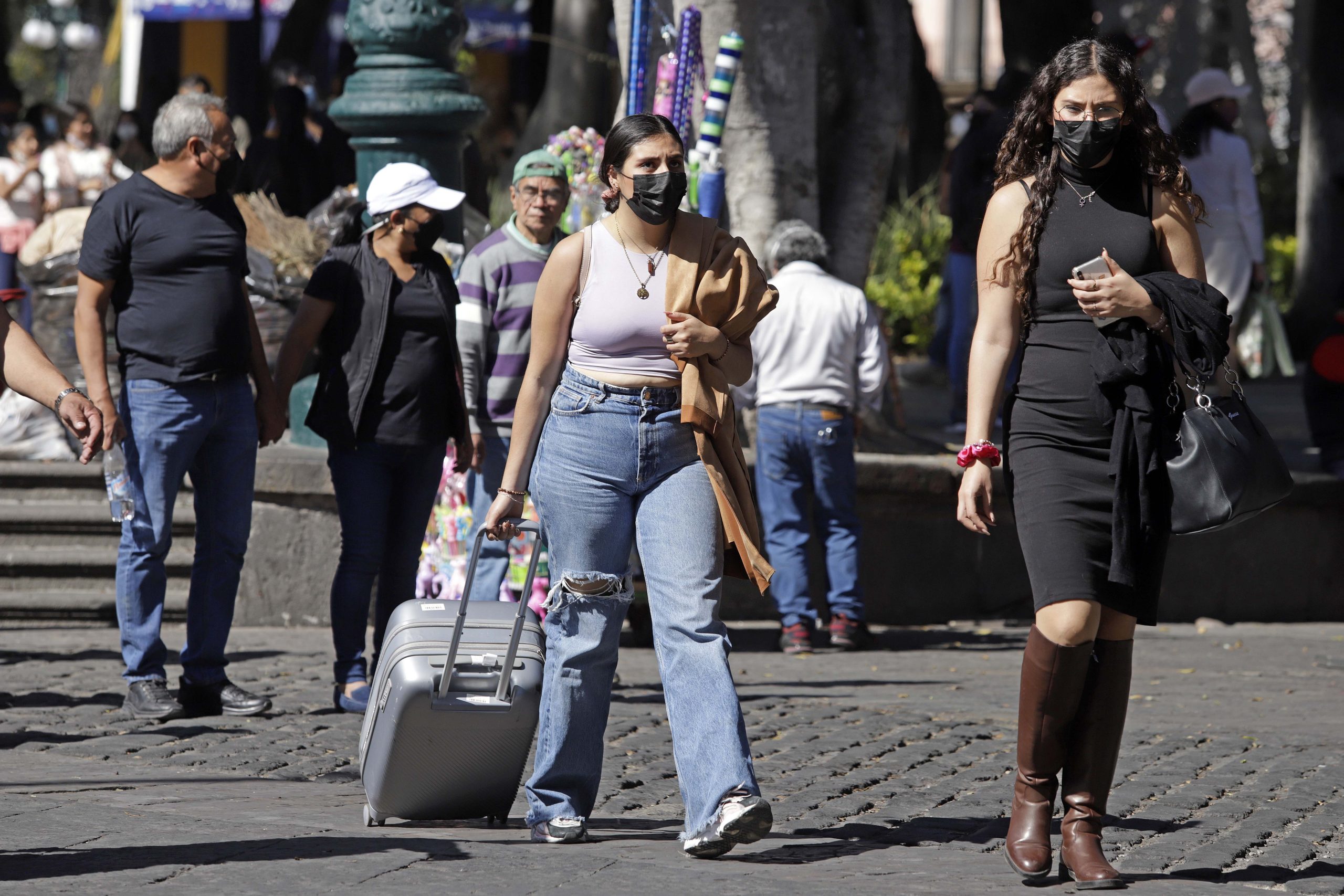 ¿Cuáles vacaciones? Poblanos laborarán en Semana Santa