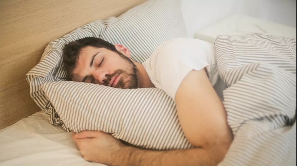 Científicos confirman una inesperada relación entre el sueño y la grasa corporal