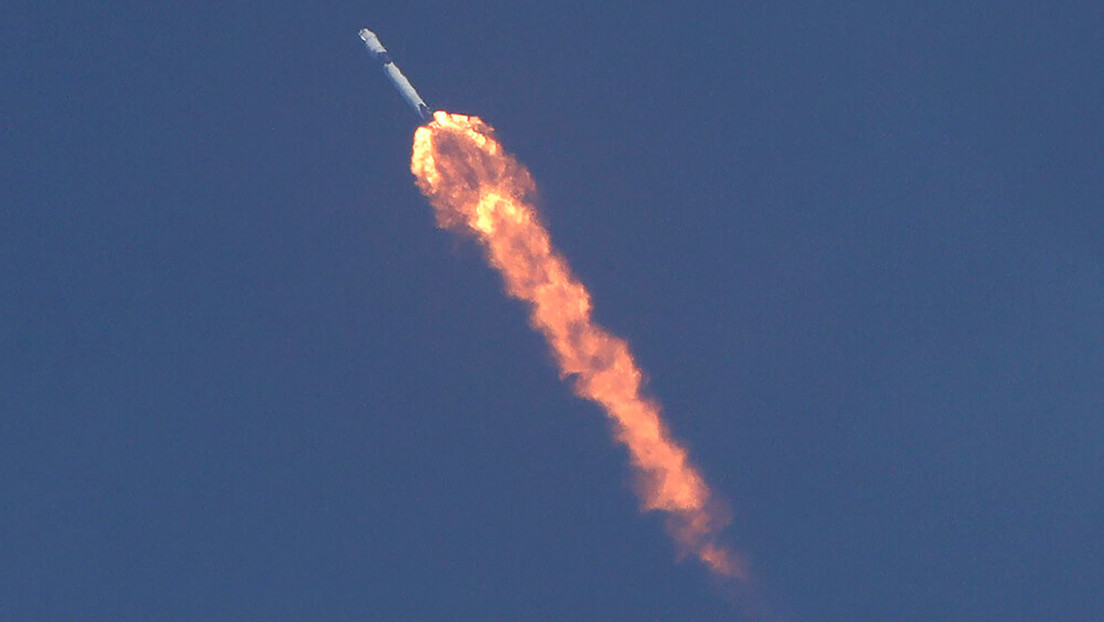 SpaceX coloca en órbita un cohete Falcon 9 con 53 satélites de Starlink
