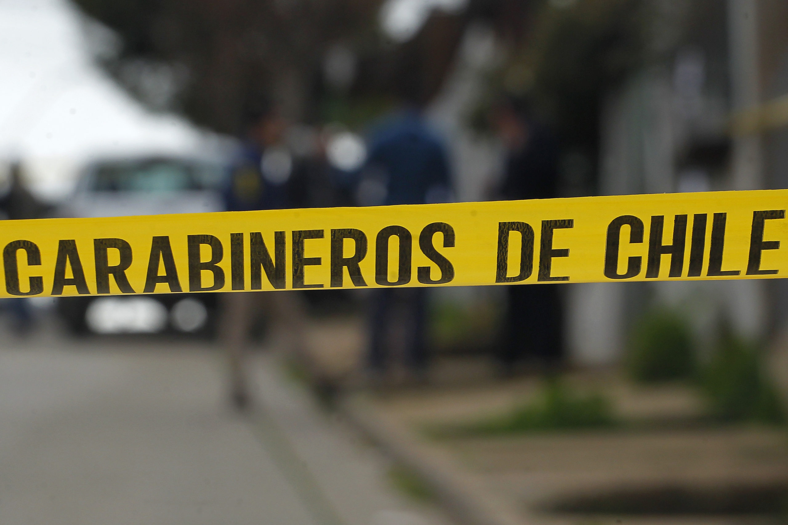 Indagan muerte de un hombre de 78 años por posible hipotermia en plaza de Santiago