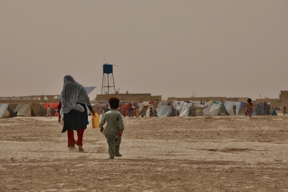 Unicef advierte que 1,1 millón de niños afganos pueden sufrir desnutrición aguda severa este año