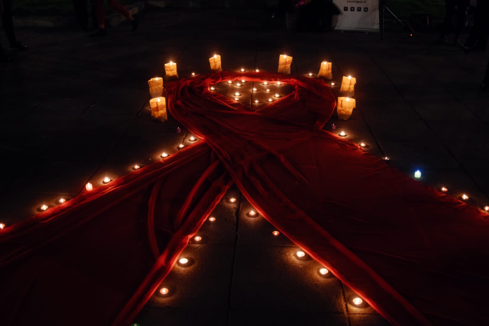 Candlelight en Chile: Memoria de lucha por los fallecidos a causa del SIDA