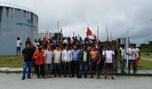 Indígenas peruanos toman una estación de oleoducto en protesta por incumplimientos de la estatal Petroperú