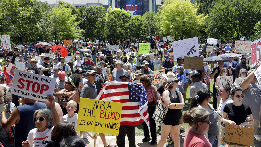 Protestaron ante Asociación Nacional del Rifle en EE. UU. tras conmoción por tiroteo en Texas