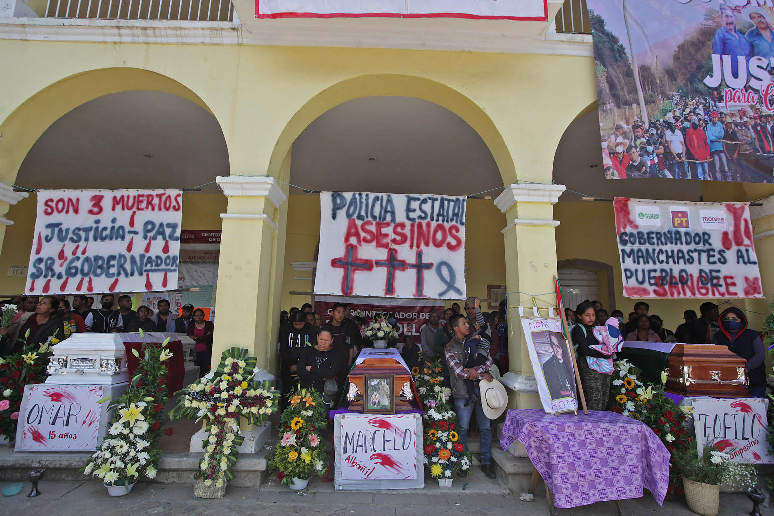 En funeral, pueblo de Coyomeapan exigen justicia